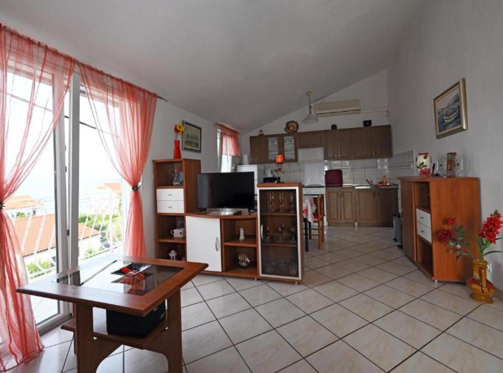 Apartments Mihovilovic - 50 M From Beach Slatine Habitación foto